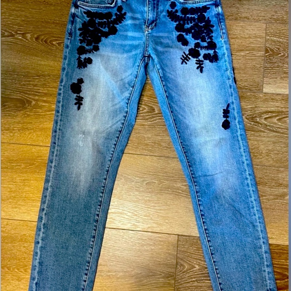 Anthropologie Pilcro and the Letterpress Embroidered Floral Slim Boyfriend Jeans